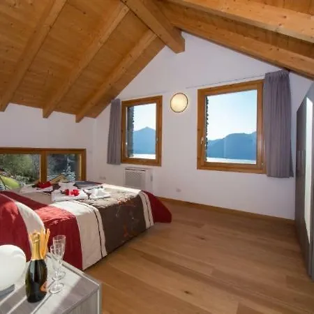 Paradiso Del Holiday home