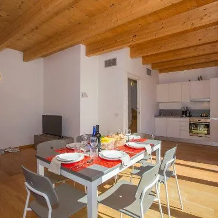 Paradiso Del Holiday home Bellano